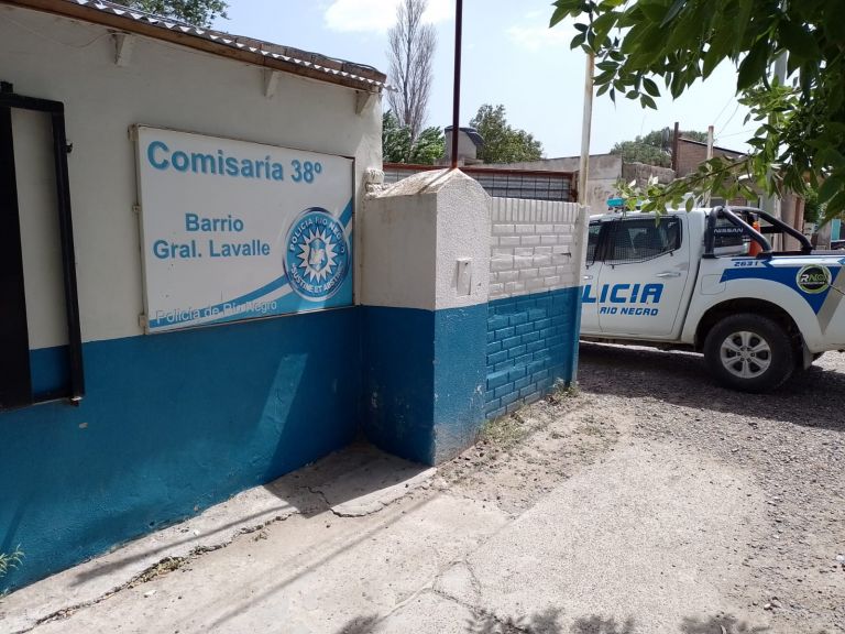 Un hombre fue asesinado al quedar en medio de un tiroteo