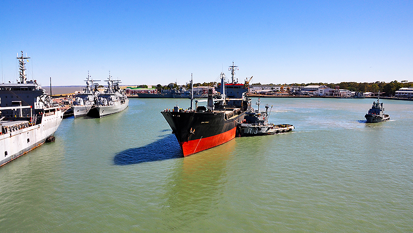 Arribó a la Base Naval Puerto Belgrano el transporte clase Costa Sur ARA «Canal Beagle».