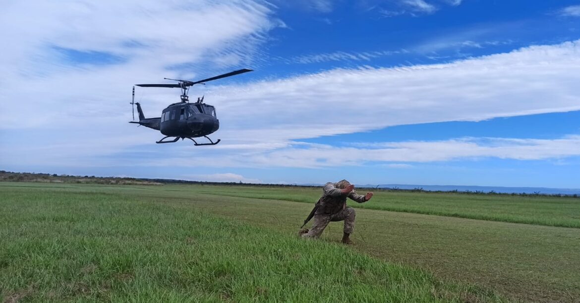 Regimientos de Infantería Paracaidista 2 y 14