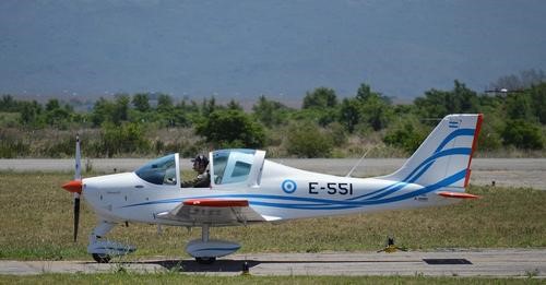 La Fuerza Aérea Argentina incorpora dos nuevos aviones de entrenamiento Tecnam P2002 JF Sierra