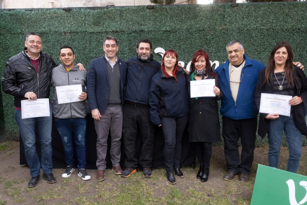 LA JUNTA ELECTORAL MUNICIPAL ENTREGÓ DIPLOMAS  A SUS NUEVAS AUTORIDADES