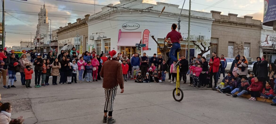 LAS DIRECCIONES DE TRÁNSITO E INSPECCIÓN ACOMPAÑARON JORNADA DE COMERCIANTES DE PATAGONES