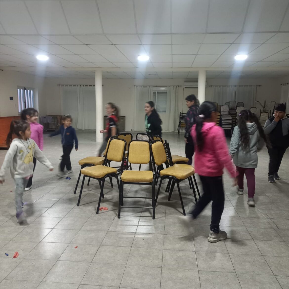 EL TALLER DE “ZUMBA KIDS” DE VILLALONGA TUVO UN PRE FESTEJO POR EL DÍA DEL NIÑO