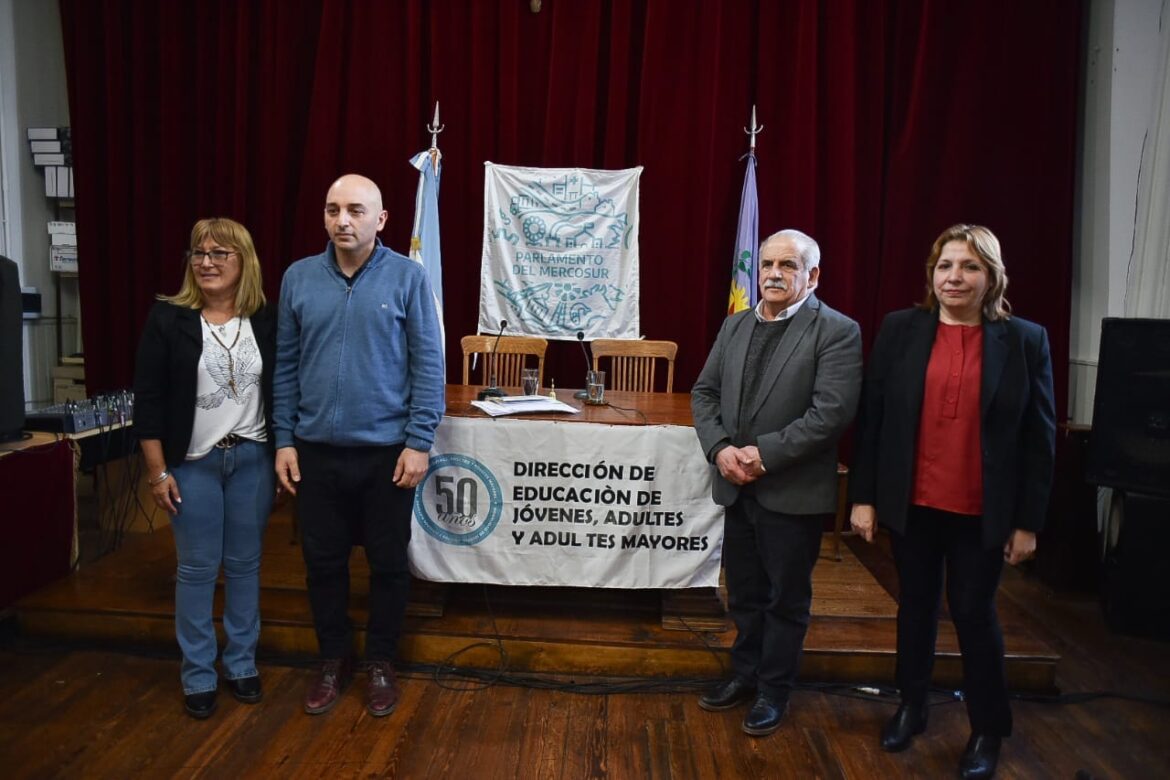 JÓVENES, ADULTOS Y ADULTOS MAYORES TIENEN LA PALABRA: PARLAMENTO DEL MERCOSUR EN PATAGONES