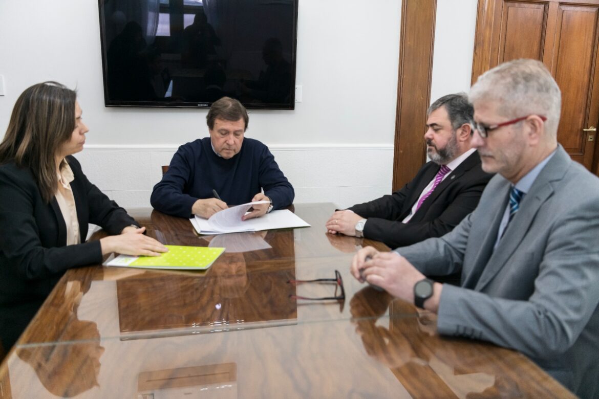 El STJ firmó convenios sobre mediación y medicina laboral