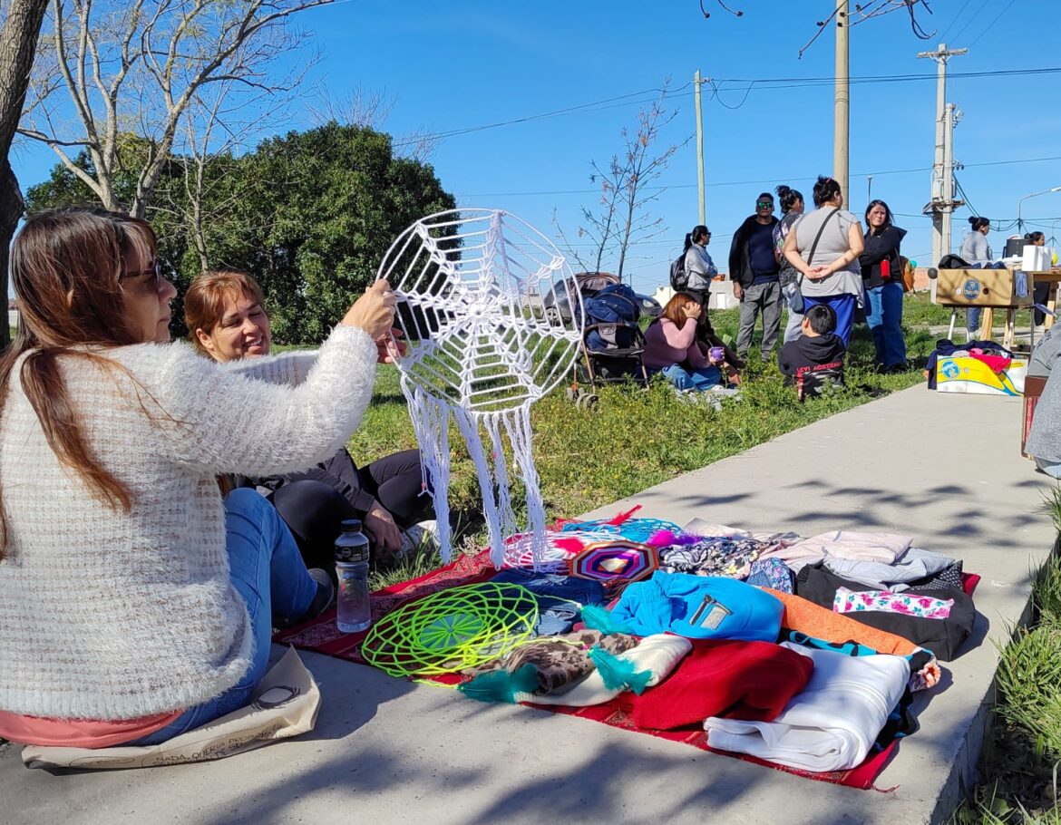 La red Comunitaria de los barrios Parque Independencia y Las Flores organizaron un día de festejo para las infancias.