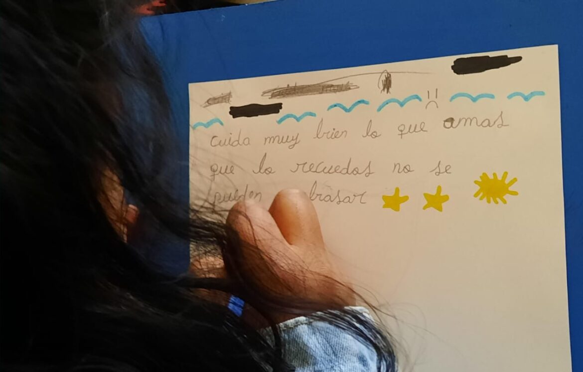 «UNA CAJITA, MUCHOS MUNDOS» LLEGA A LAS ESCUELAS PRIMARIAS