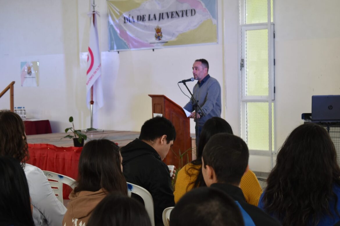 CON RECONOCIMIENTOS AL DESEMPEÑO EN DISTINTOS ÁMBITOS, PATAGONES CONMEMORÓ EL DÍA NACIONAL DE LA JUVENTUD