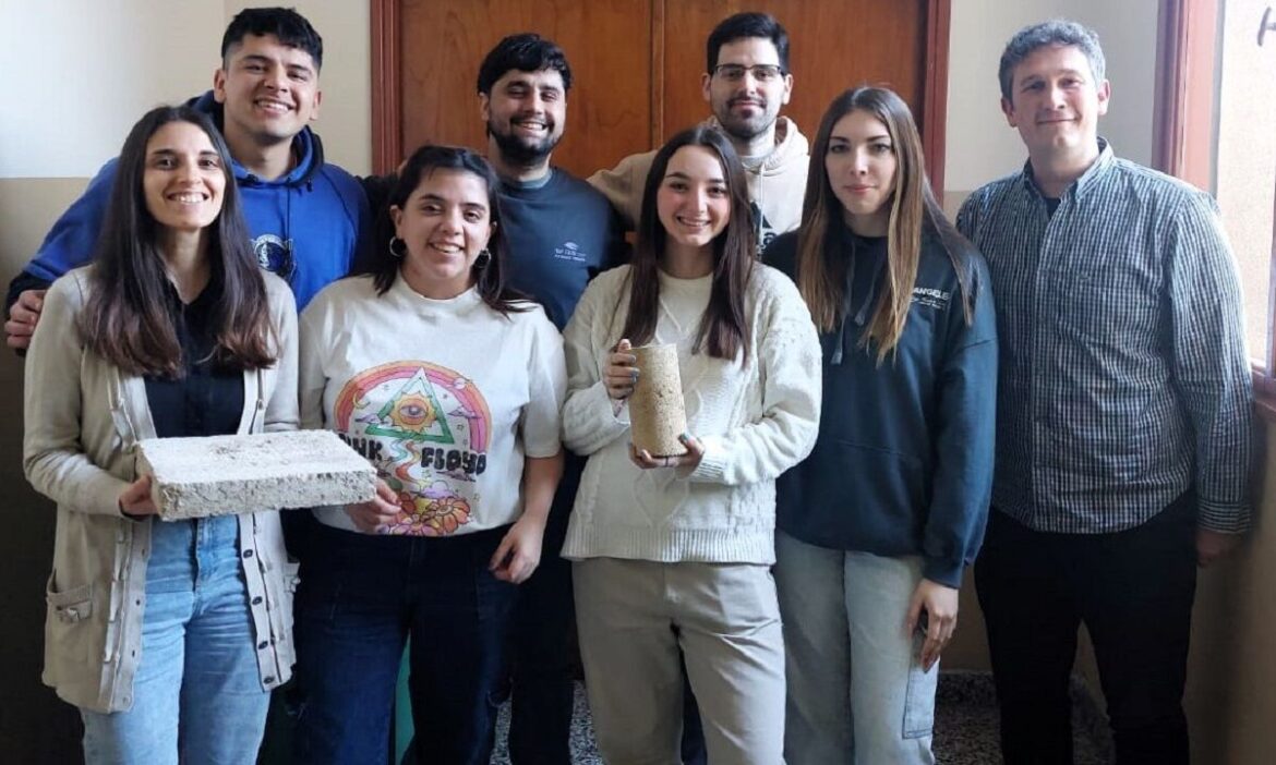 Estudiantes Crean Nuevo Aislante para la Construcción