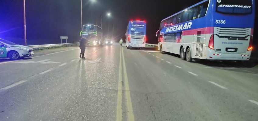 Ruta 3 bajo control: Policía implementó un intenso operativo vehicular