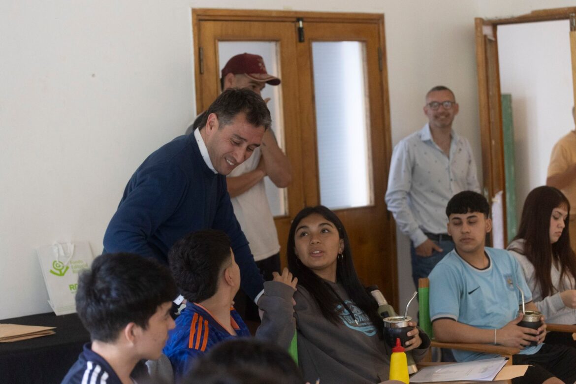 EN MARCHA LA ESCUELA MUNICIPAL DE FORMACIÓN DE FORMACIÓN POLÍTICA Y CIUDADANÍA PARA JÓVENES