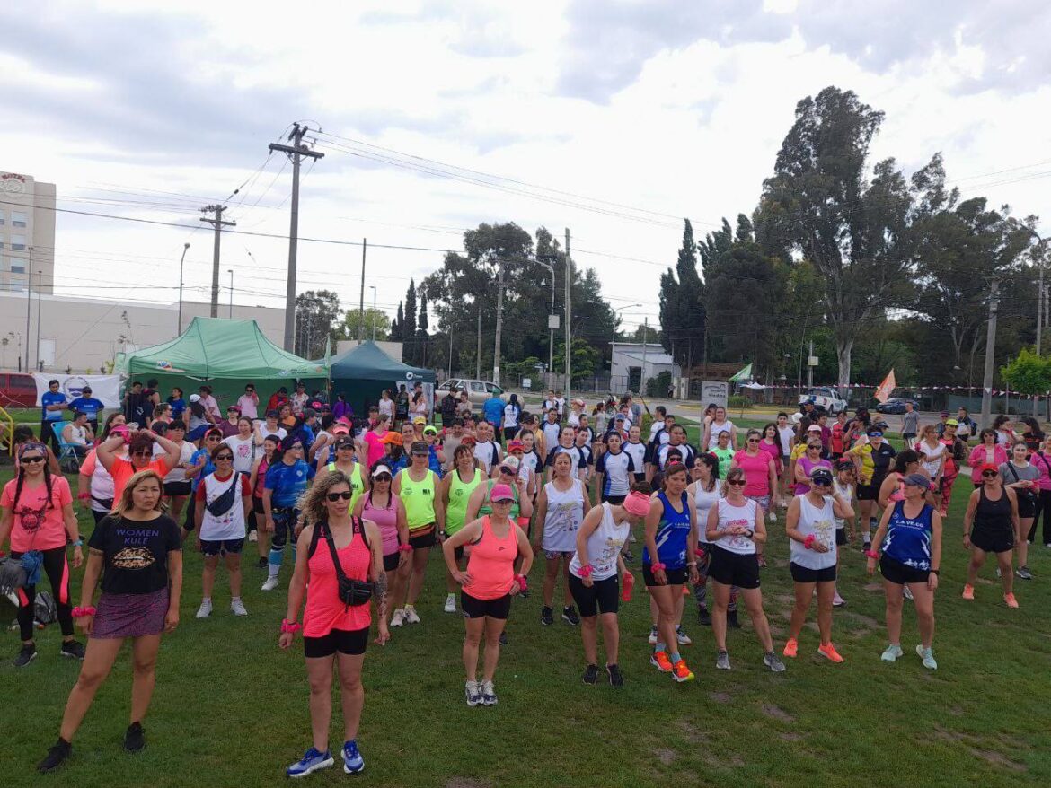 “Mujeres en Carrera”