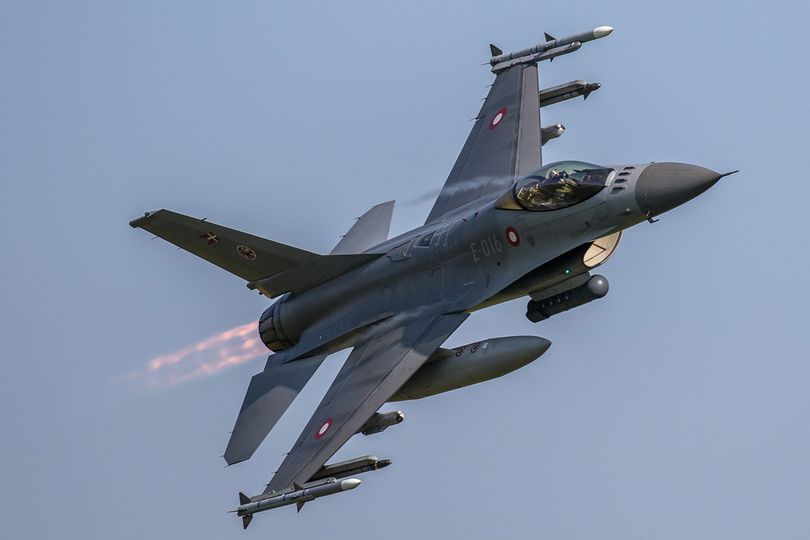 Armamento para los General Dynamics F-16AM/BM Fighting Falcon