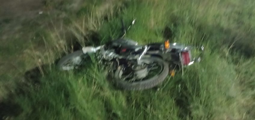 La Policía demoró a un adolescente que llevaba una moto a tiro por las calles de Viedma