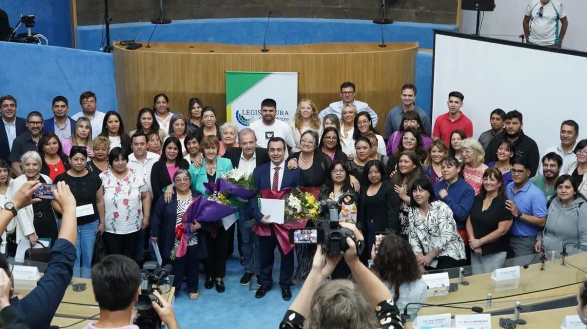 Reconocimiento a las guardianas de la salud pública