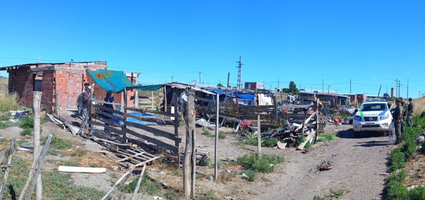 La Policía detuvo a dos hombres por robar e incendiar una vivienda en Viedma