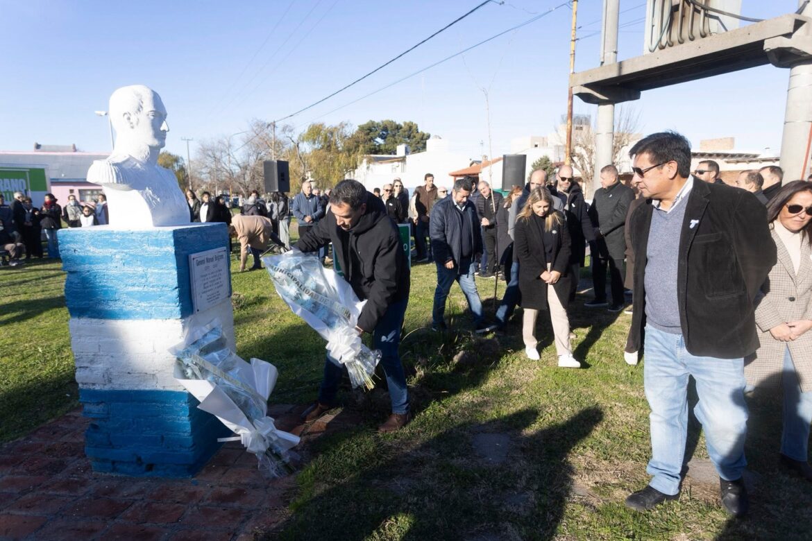 Viedma evocó la figura de Belgrano en el Día de la Bandera