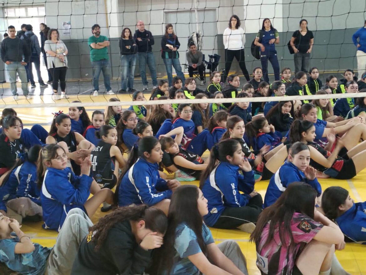 🏐 ¡Gran participación del vóley municipal!