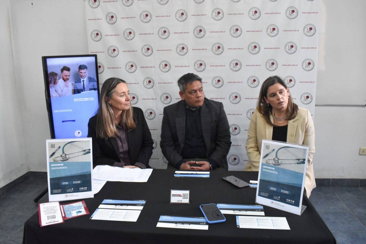 La UPSO presentó la carrera de Enfermería 2027 y entregó diplomas a egresados en Patagones
